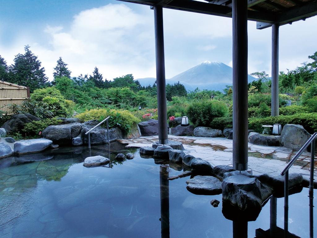 Hakone's Sengokuhara Hot Spring